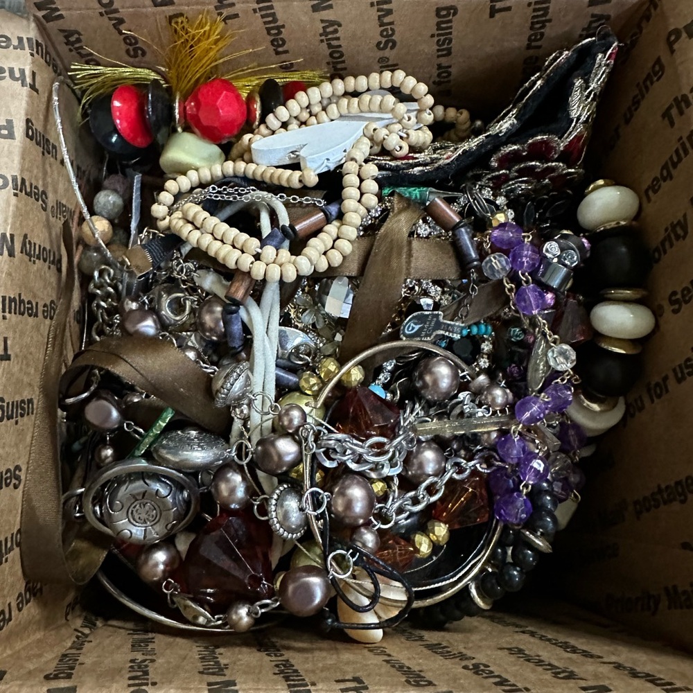 4lb junk jewelry crafting box what you see is what you get